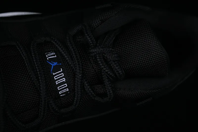 All categories Air Jordan Jordan series basketball shoes Air Jordan 11 F version Air Jordan 11 Low "Space Jam" AJ11 Joe 11 slam dunk real standard real carbon low-top basketball shoes FV5104-004